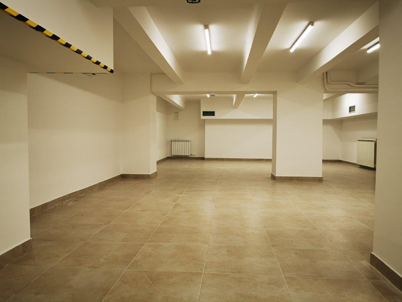 Gallery item 12